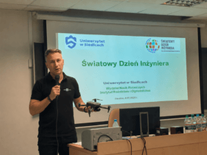Mariusz Drążyk – wykład o dronach w rolnictwie, Światowy Dzień Inżyniera UwS 2024